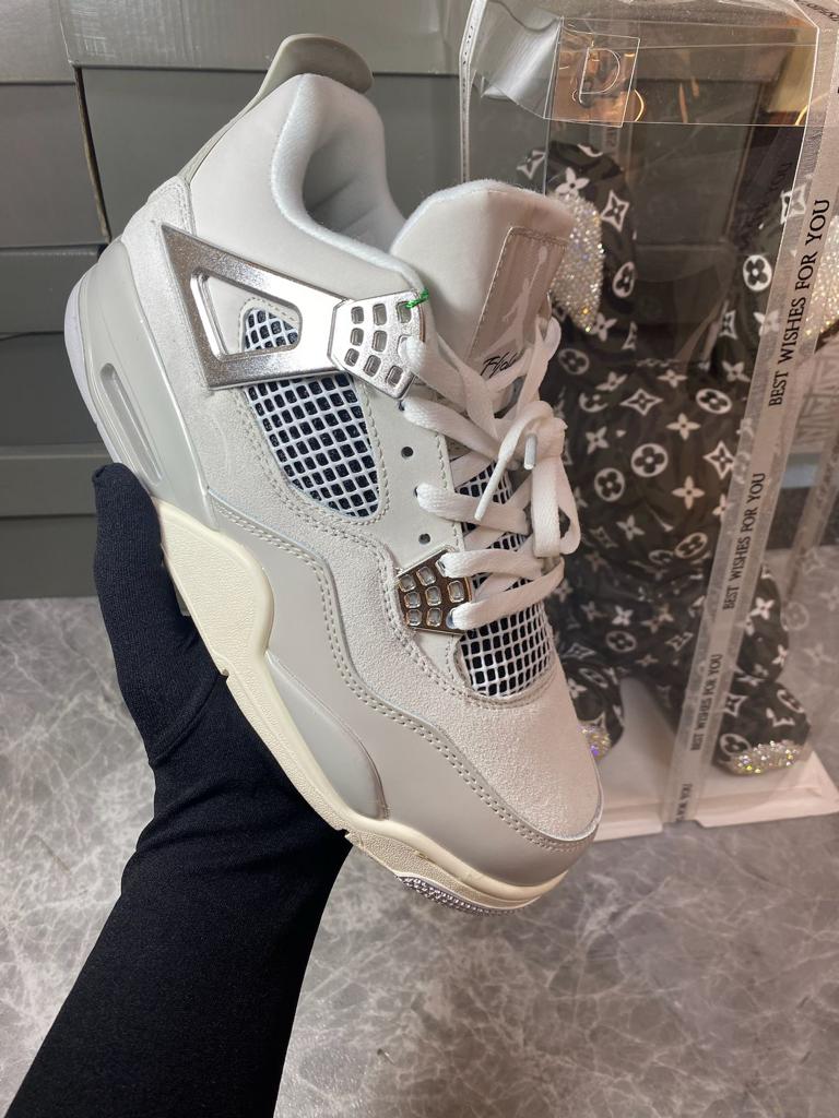 Air Jordan 4 "Frozen Moments"