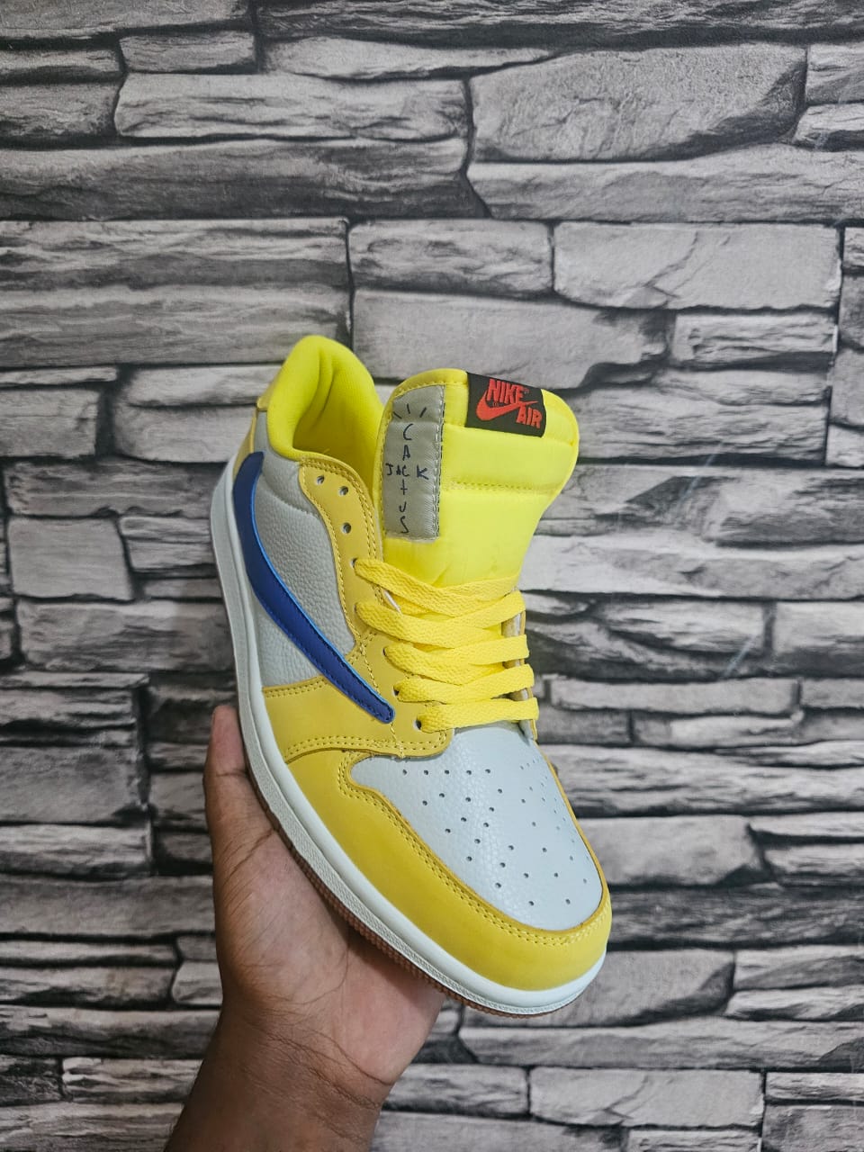 Jordan x Travis Scott Air Jordan 1 Og Canary