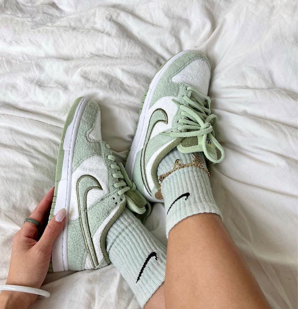 Nike Dunk Low Fleece Pack Honeydew