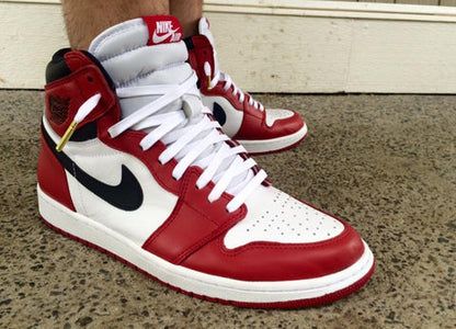 Air Jordan 1 Retro High OG "Chicago"