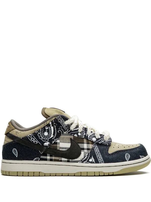 NIKE DUNK LOW SB X TRAVIS SCOTT