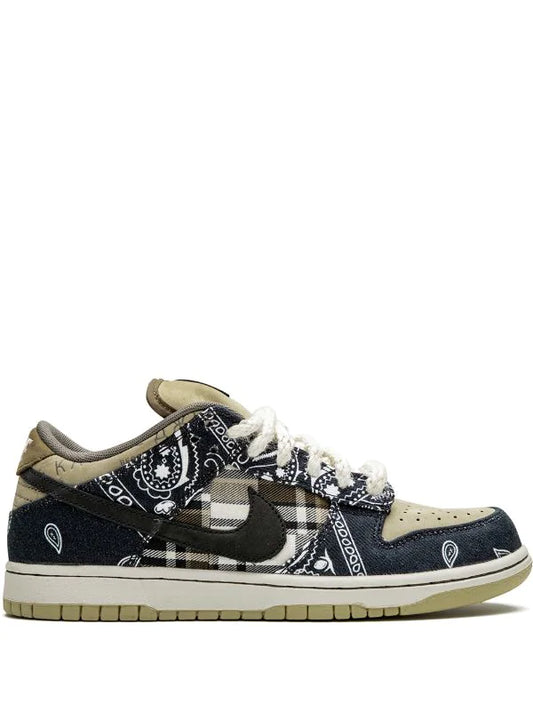 NIKE DUNK LOW SB X TRAVIS SCOTT