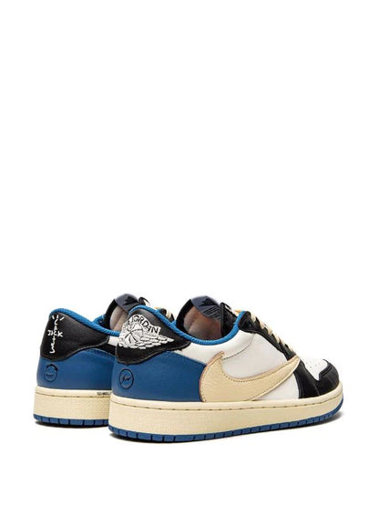 AIR JORDAN 1 LOW X TRAVIS SCOTT X FRAGMENT