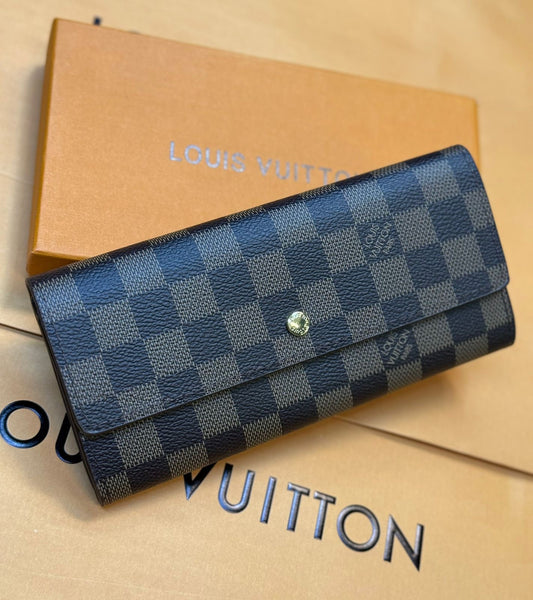 LV WALLET