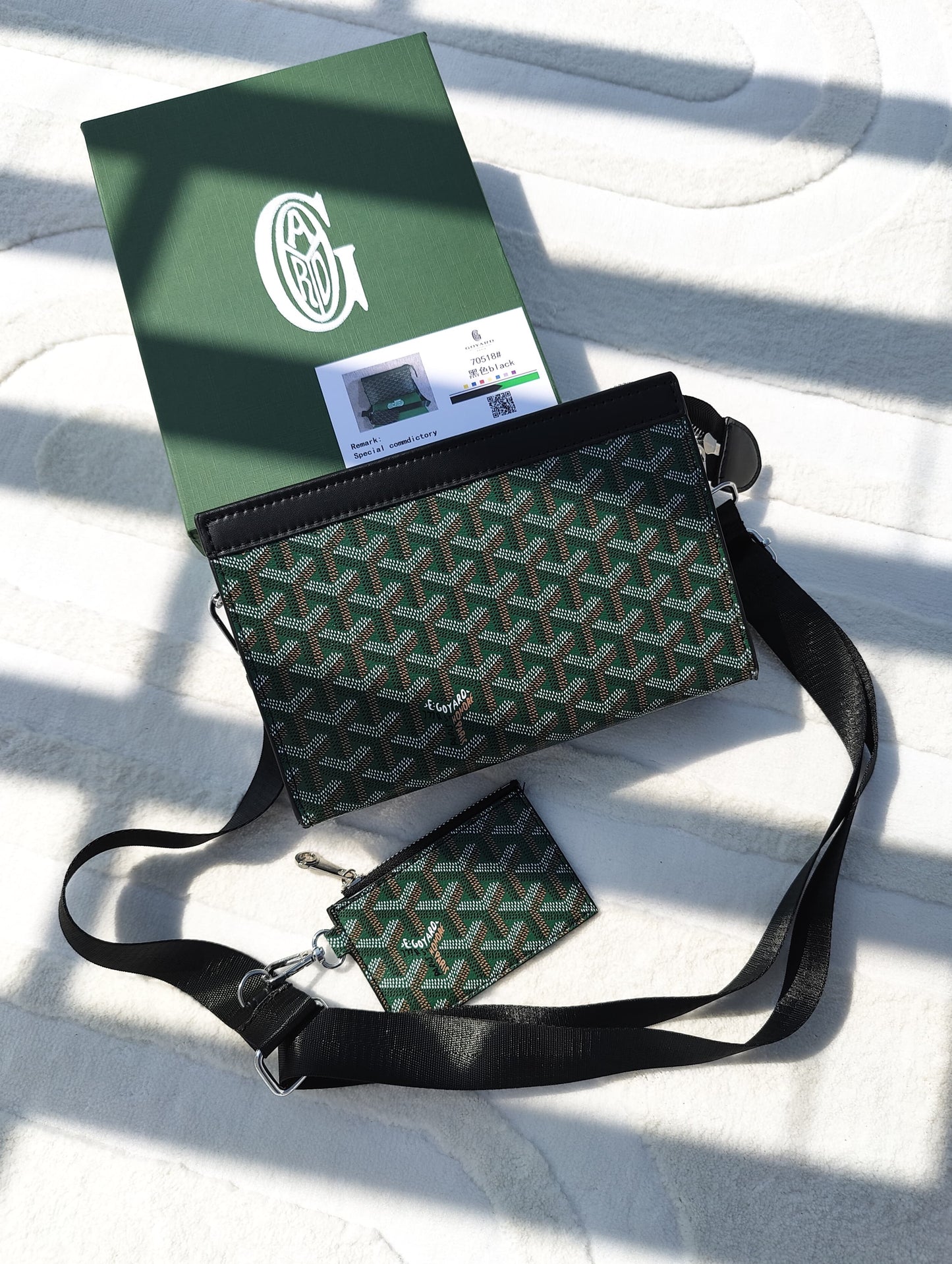 Goyard Messenger