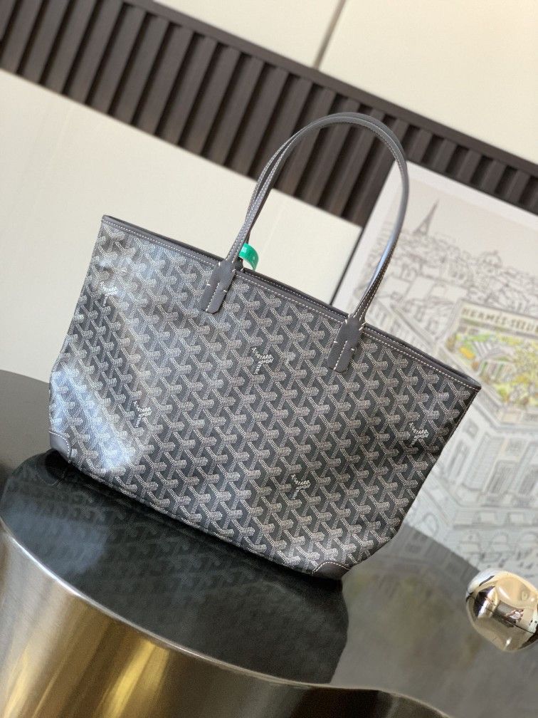Goyard Tote