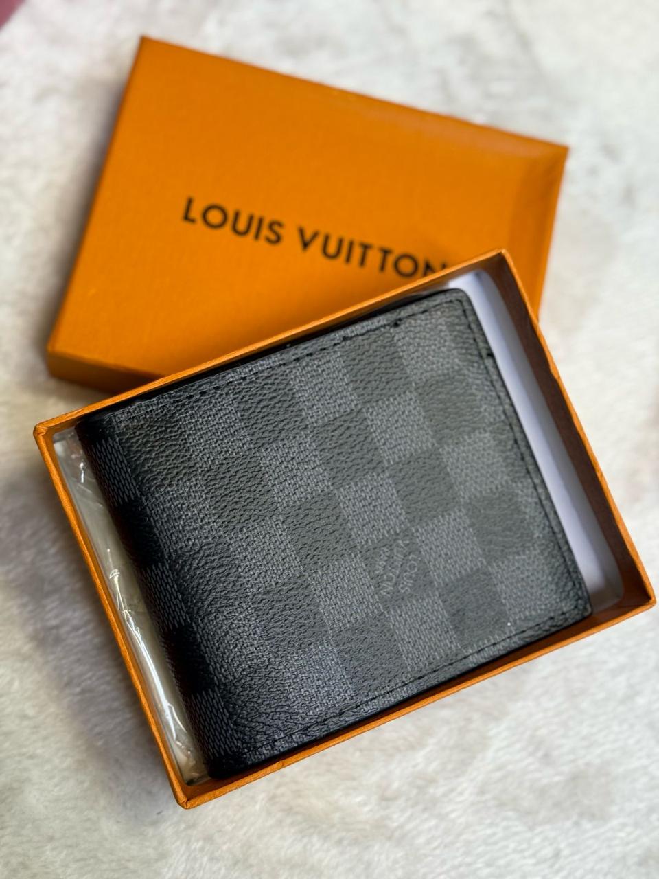LV WALLET