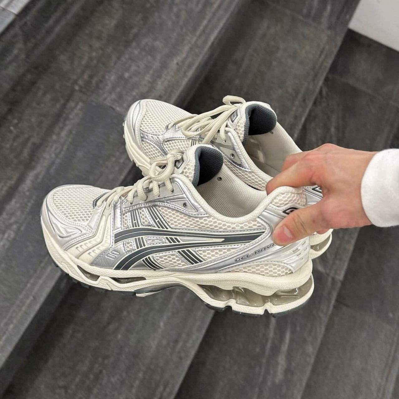 Asics Gel-Kayano 14