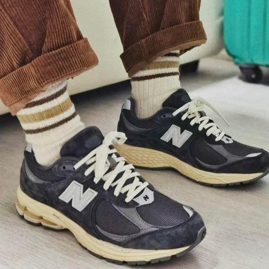 New Balance M2002RHO "Black'Dark Grey"