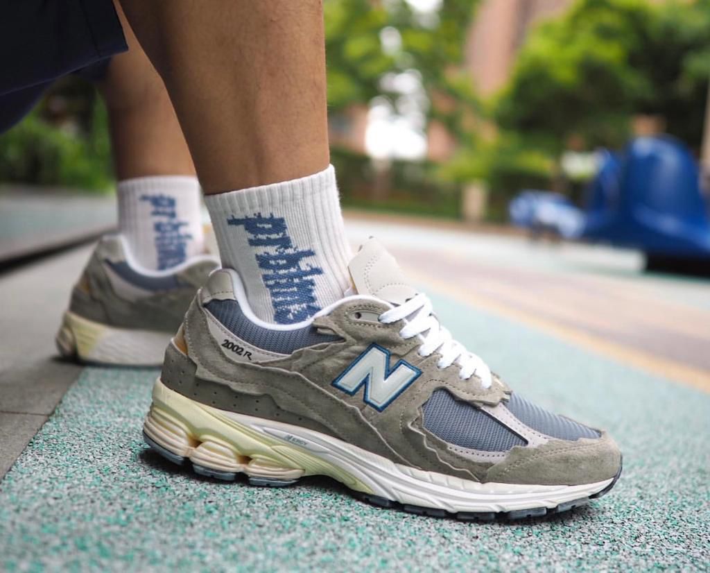 New Balance 2002R Protection Pack Mirage Grey