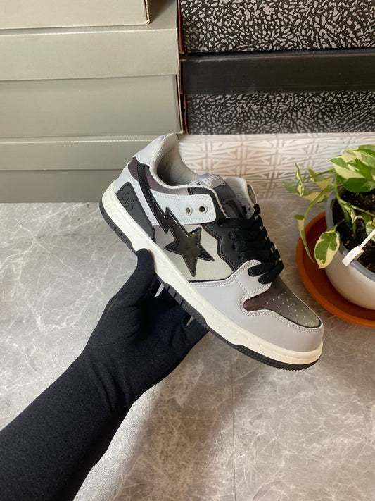 A BATHING APE BAPESTA LOW