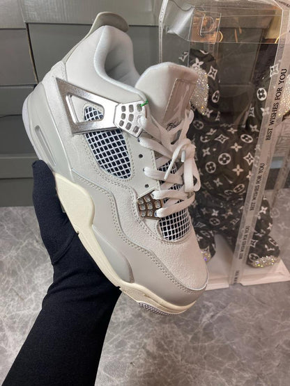 Air Jordan 4 "Frozen Moments"