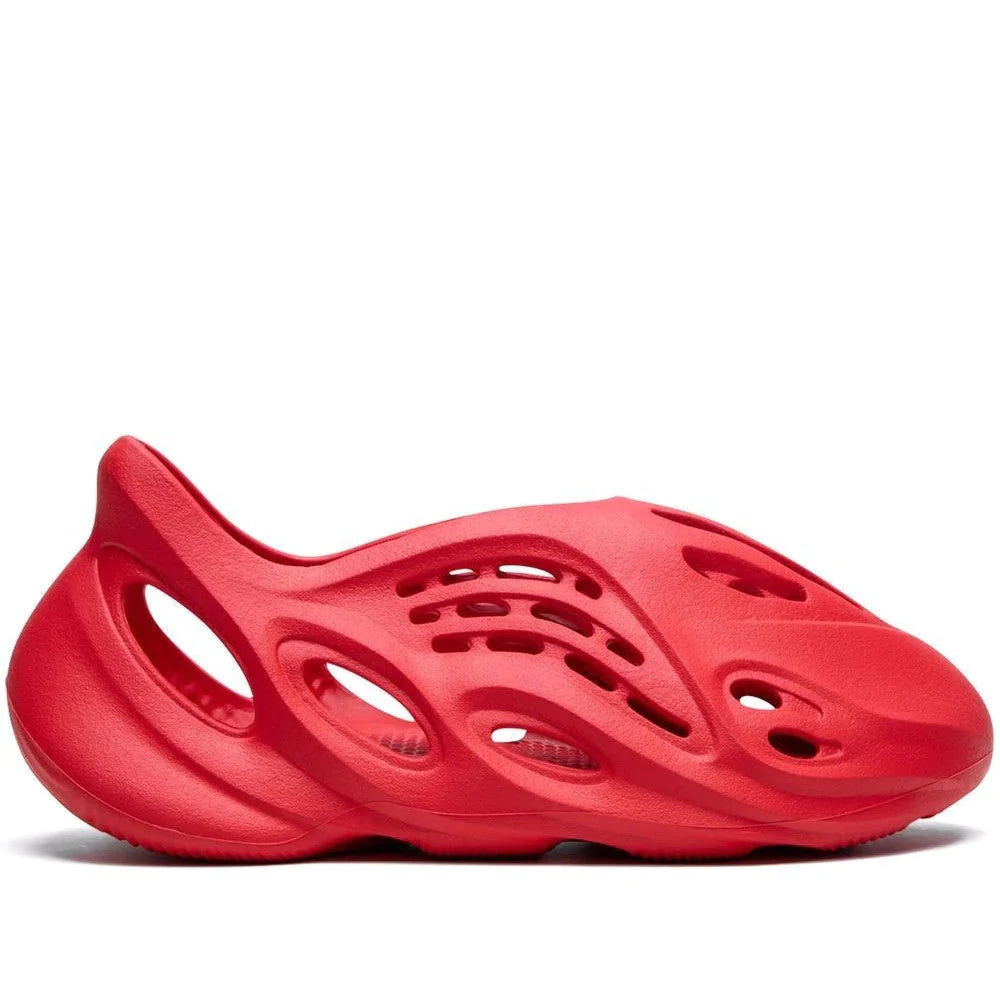 Yeezy Foam RNNR Vermillion